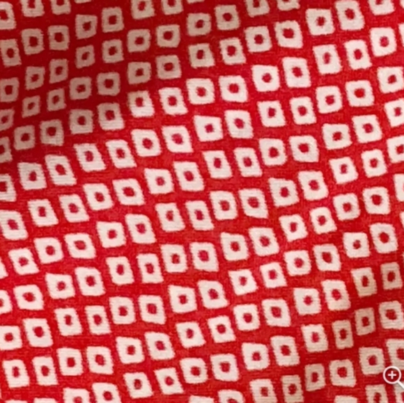Red and white printed wrap dress by Fossil. Bodice is lined. Full wrap that ties - Picture 4 of 5